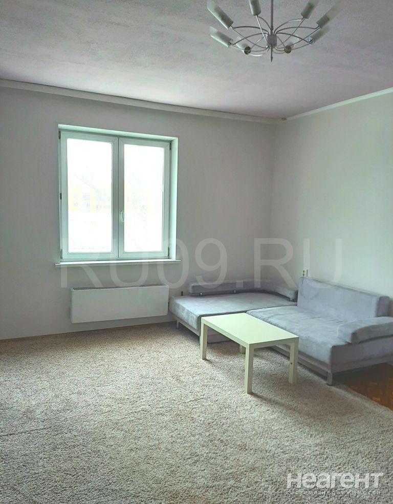 Продается 1-комнатная квартира, 33 м²