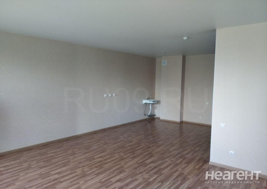 Продается 3-х комнатная квартира, 101 м²