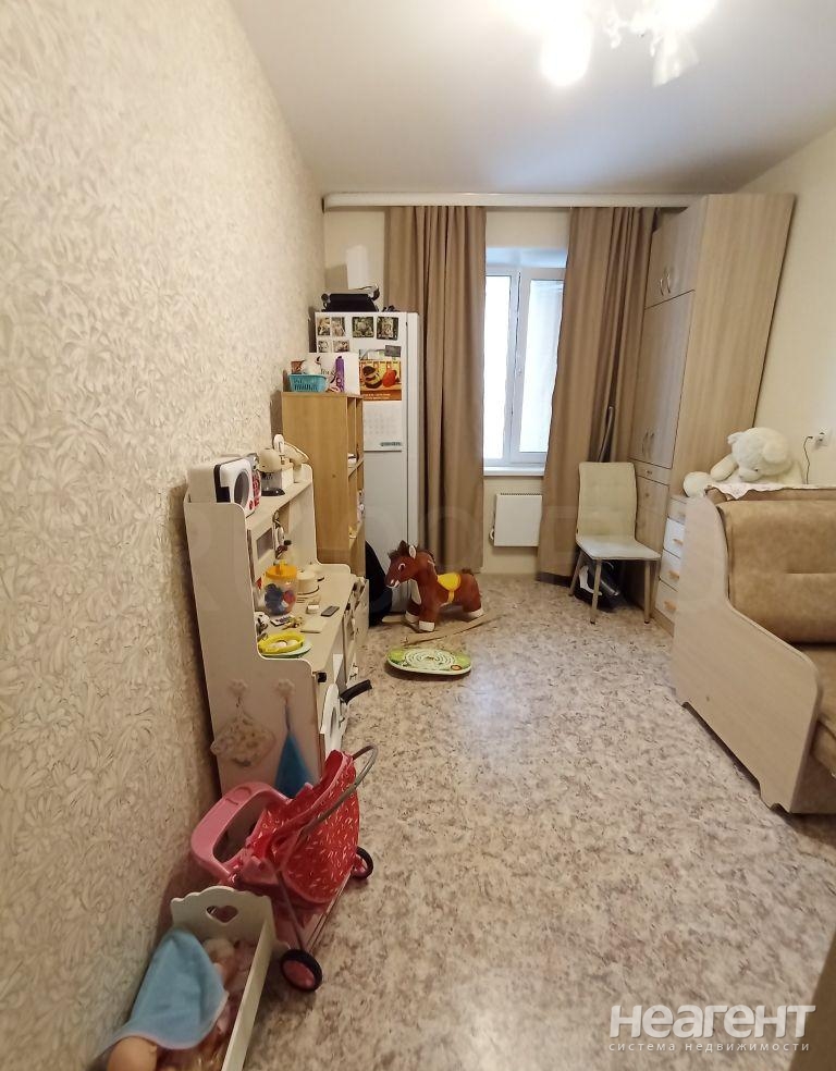 Продается 3-х комнатная квартира, 58 м²