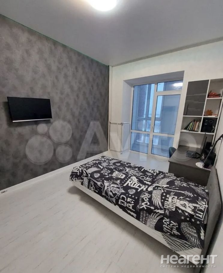 Продается Многокомнатная квартира, 85 м²