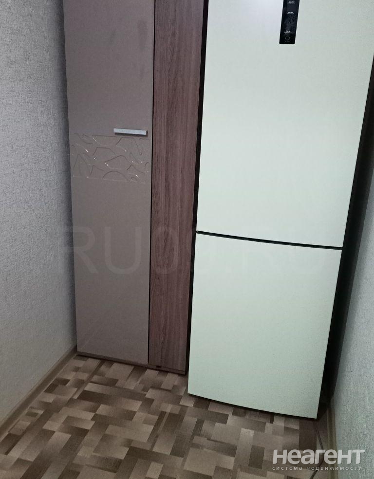 Продается 1-комнатная квартира, 38 м²