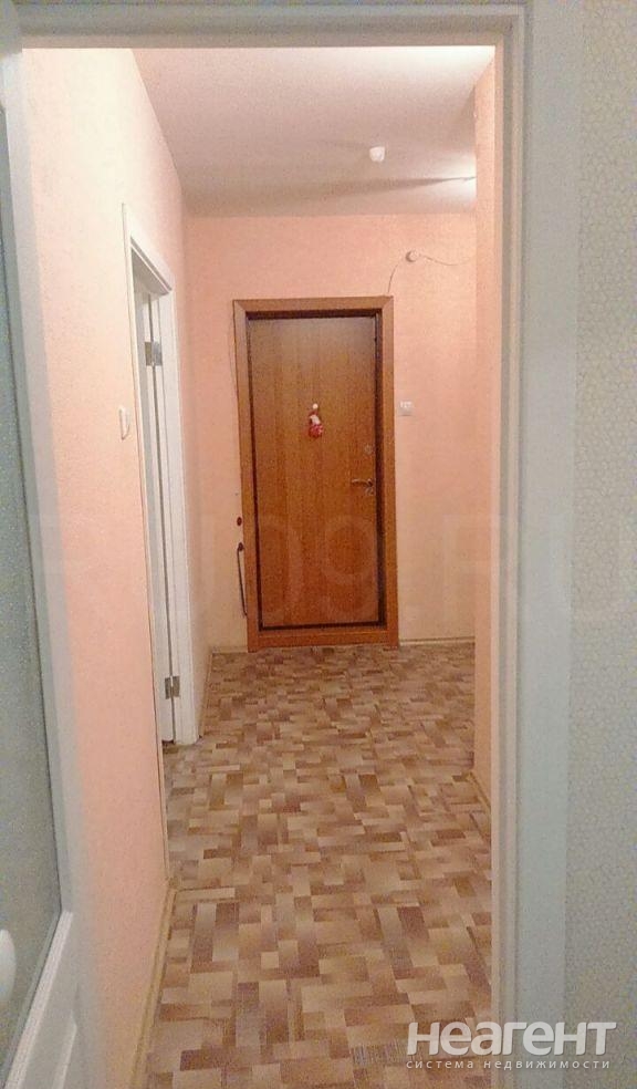 Продается 1-комнатная квартира, 39 м²