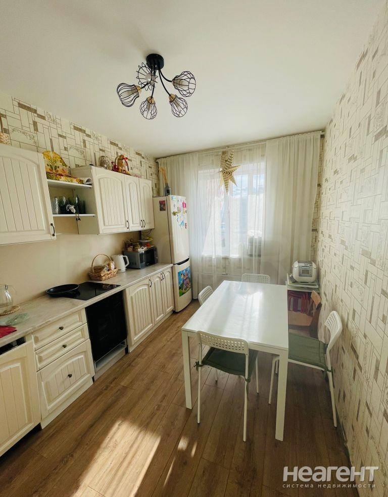 Продается 2-х комнатная квартира, 60 м²