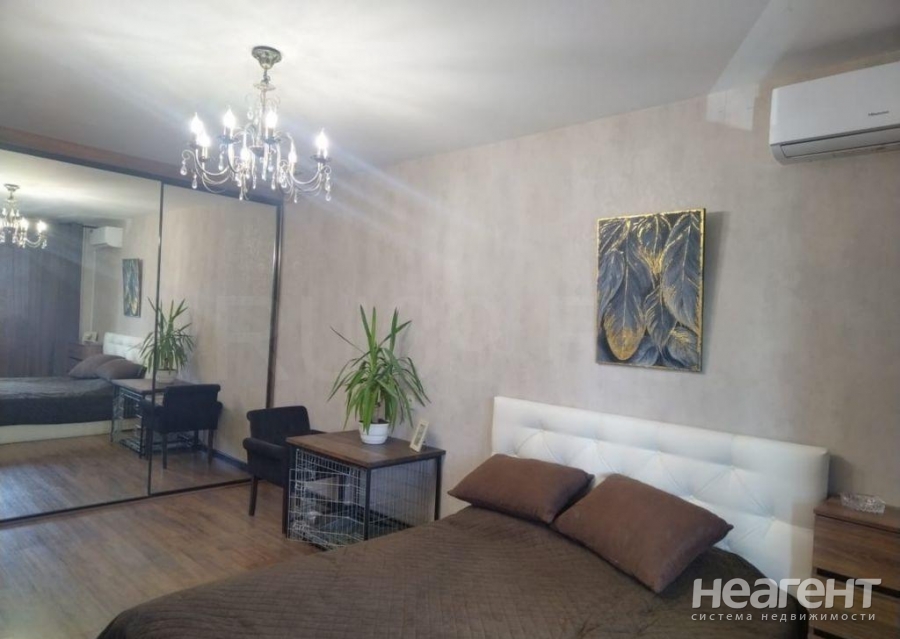 Продается 1-комнатная квартира, 32 м²