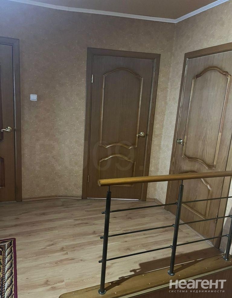 Продается Многокомнатная квартира, 113 м²