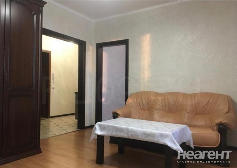 Продается 2-х комнатная квартира, 42 м²