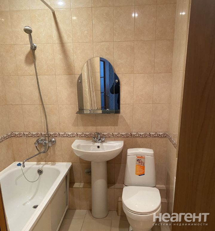 Продается 1-комнатная квартира, 36,8 м²