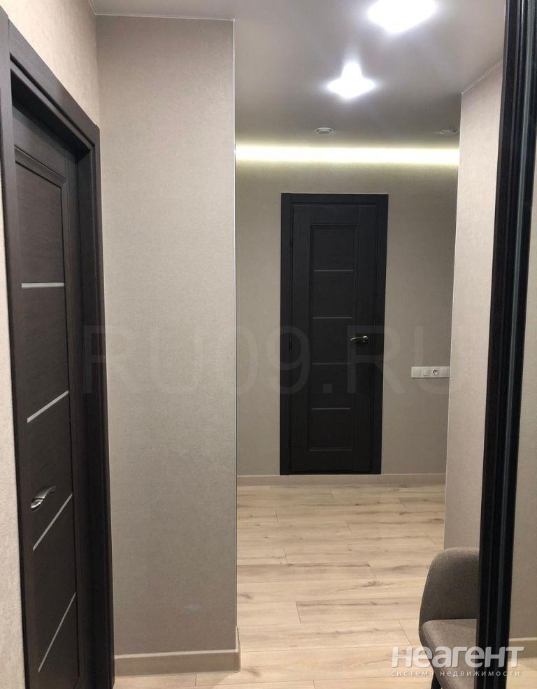 Продается 2-х комнатная квартира, 53 м²