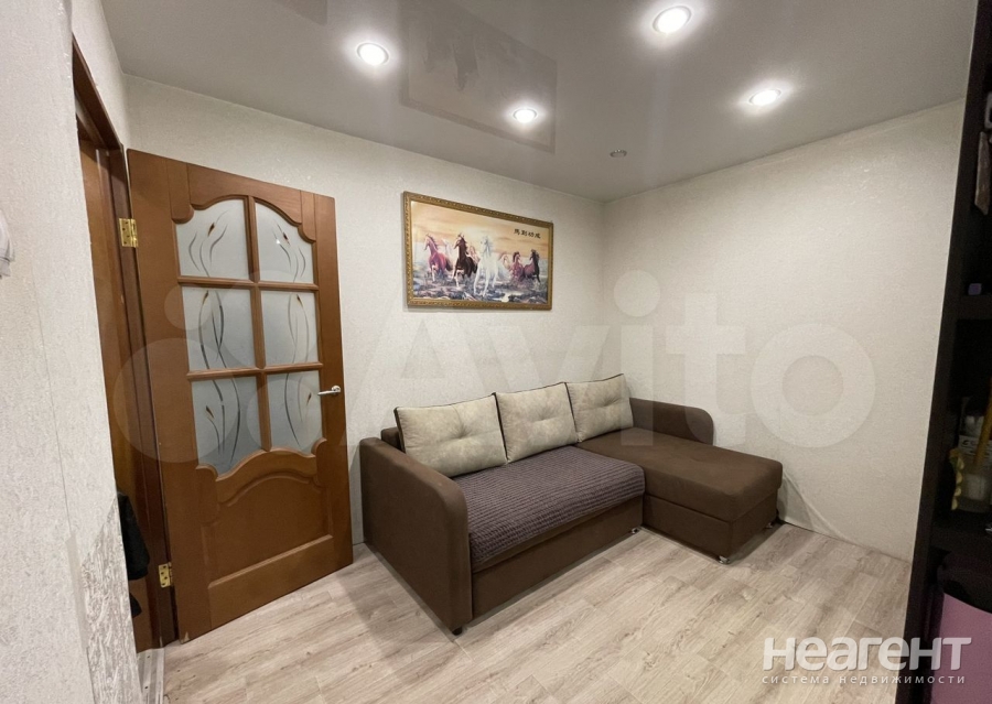 Продается 1-комнатная квартира, 30,4 м²