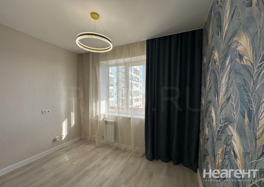 Продается 1-комнатная квартира, 36 м²