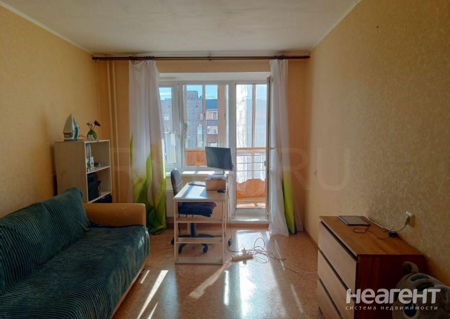 Продается 1-комнатная квартира, 36 м²