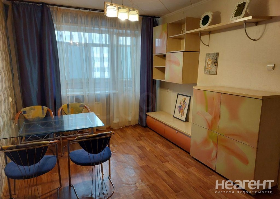 Сдается 1-комнатная квартира, 37 м²