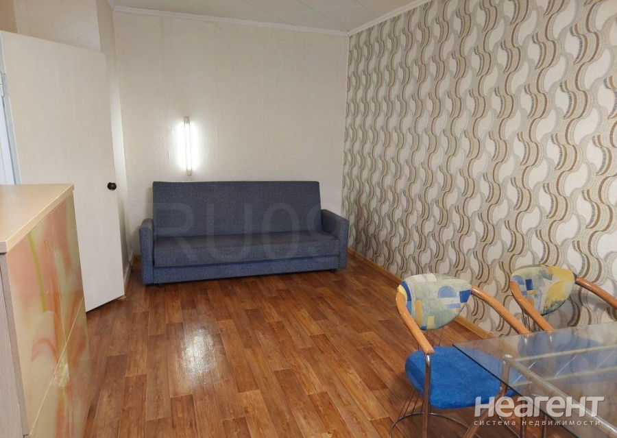 Сдается 1-комнатная квартира, 37 м²