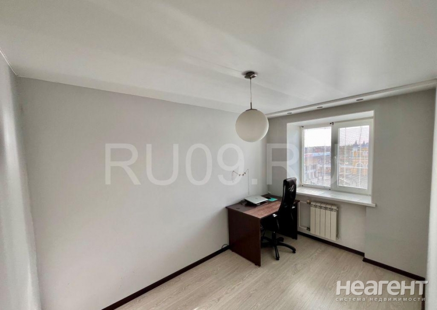 Продается 3-х комнатная квартира, 58 м²