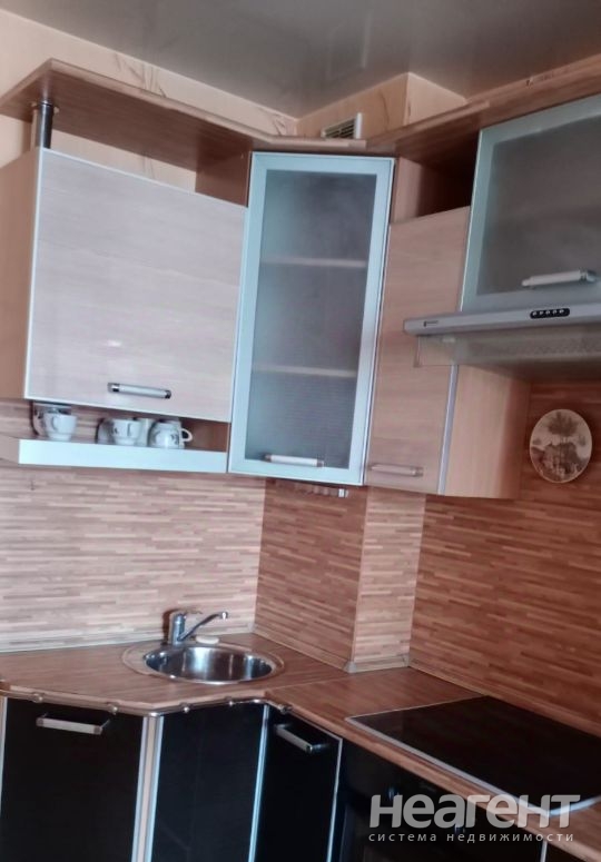 Продается 1-комнатная квартира, 42 м²