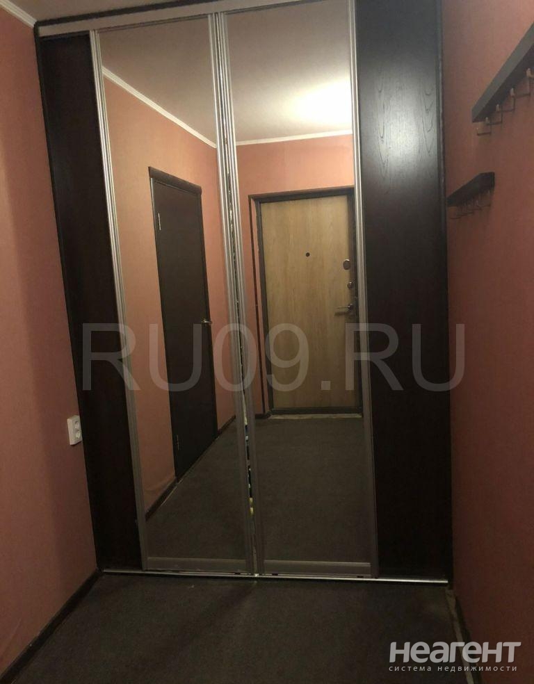 Продается 2-х комнатная квартира, 77 м²