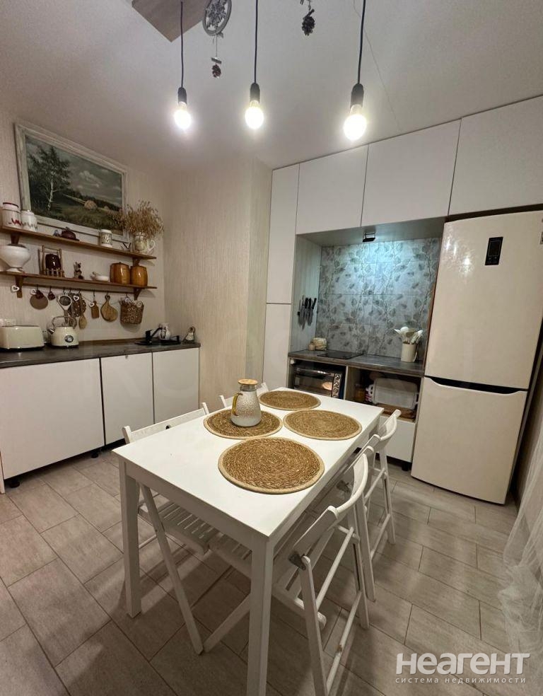 Продается 2-х комнатная квартира, 59 м²