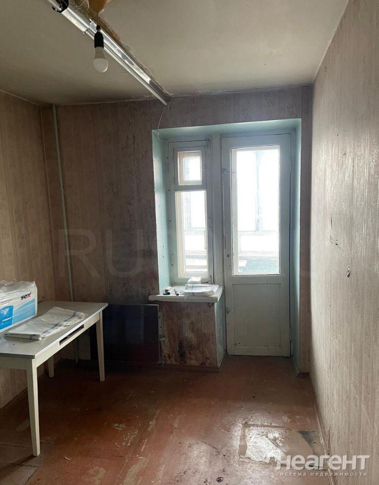 Продается 1-комнатная квартира, 32 м²