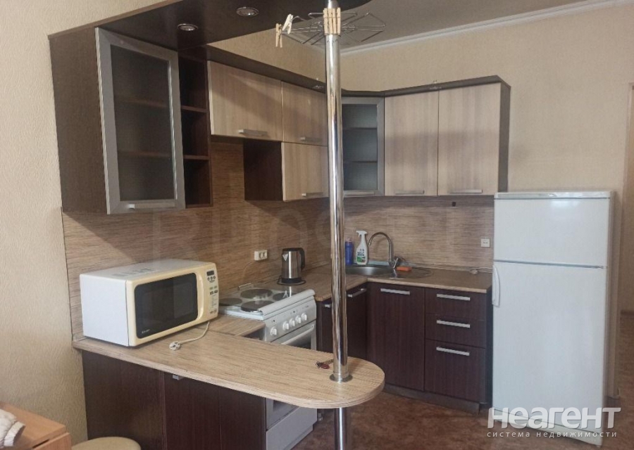 Сдается 1-комнатная квартира, 43 м²