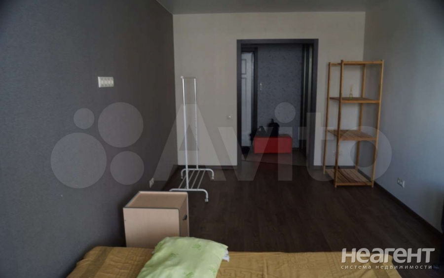 Продается 1-комнатная квартира, 52 м²