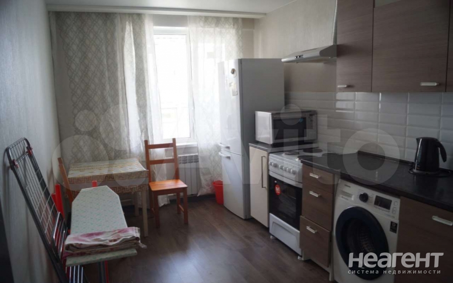 Продается 1-комнатная квартира, 52 м²