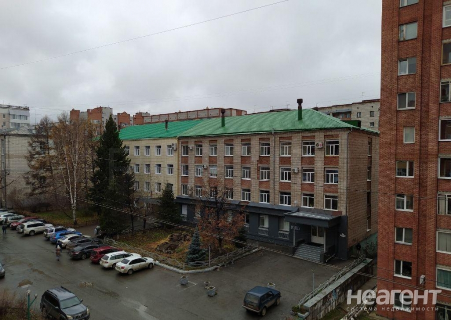 Продается 1-комнатная квартира, 37 м²