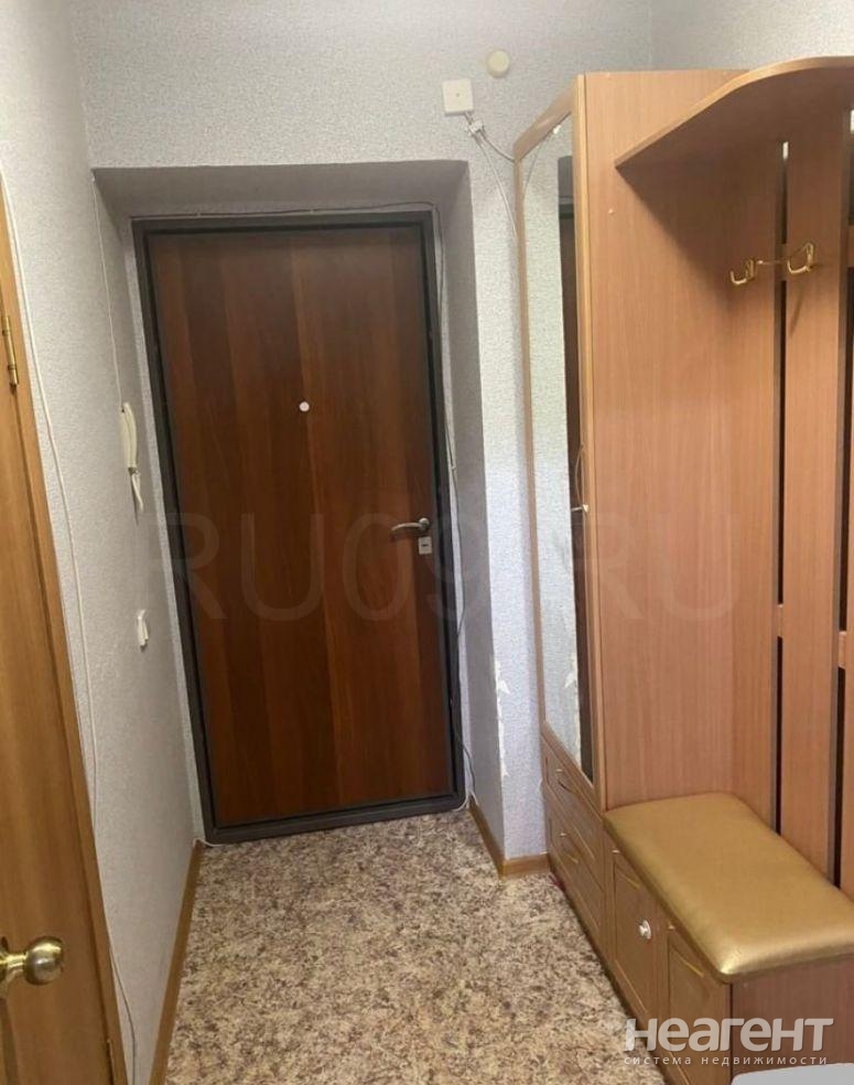 Продается 1-комнатная квартира, 33 м²