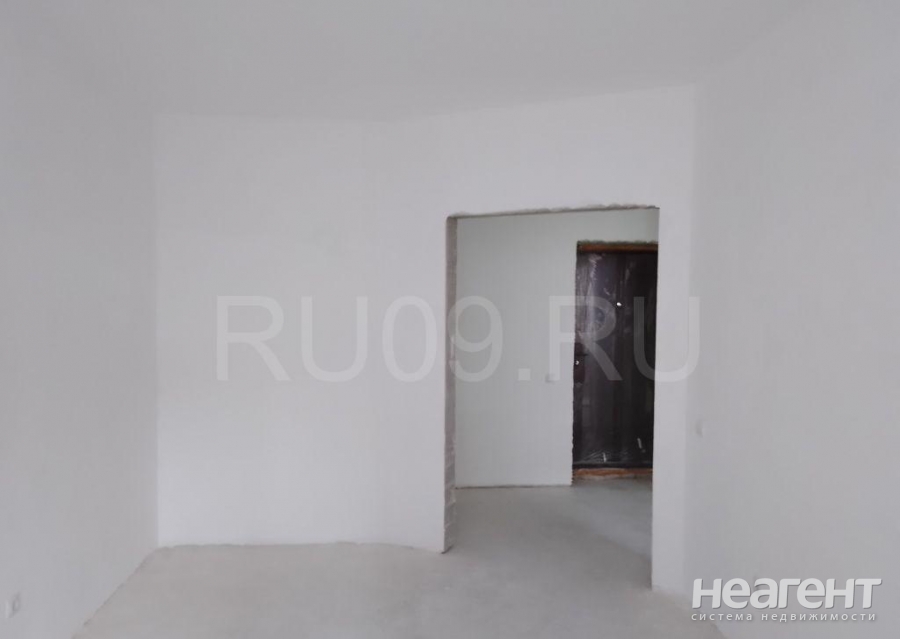 Продается 1-комнатная квартира, 36 м²