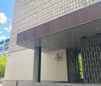 Продается Многокомнатная квартира, 72 м²