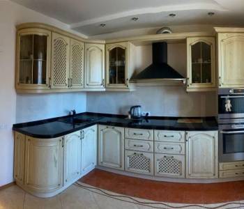 Продается Многокомнатная квартира, 113 м²