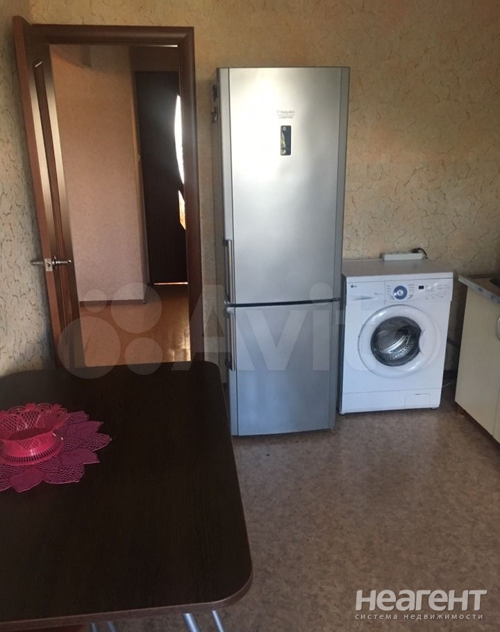 Сдаю 3-х ком. квартиру, ул. Рабочая, без посредников