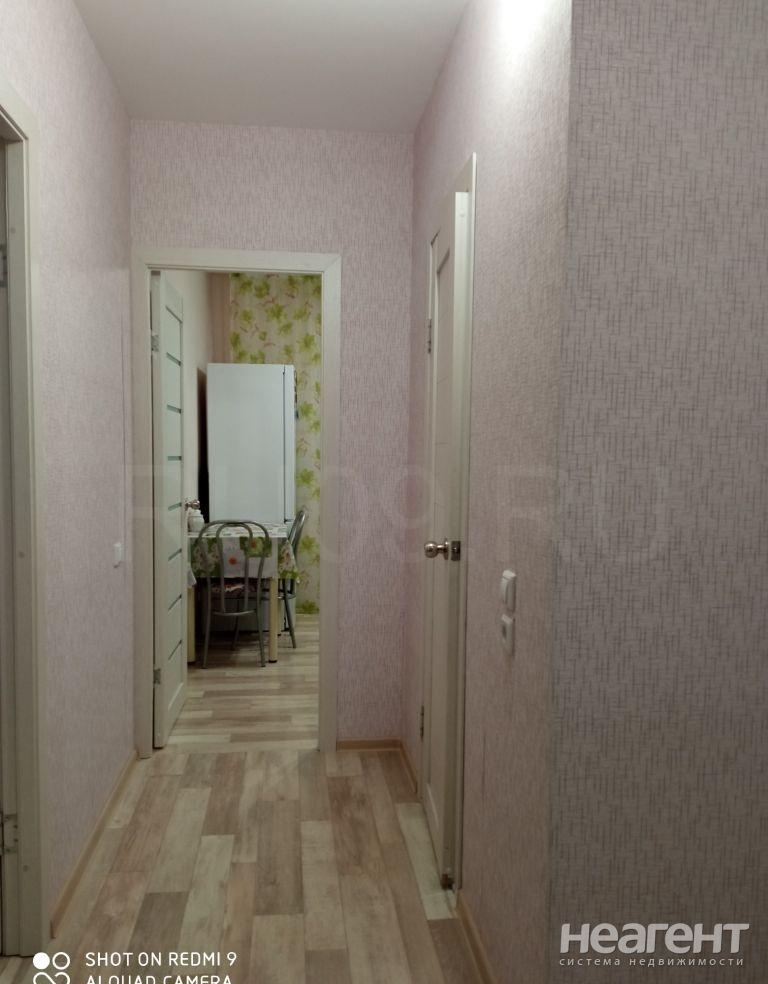 Продается 1-комнатная квартира, 39 м²