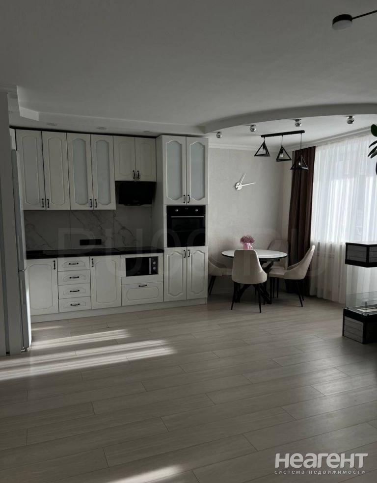 Продается 2-х комнатная квартира, 53 м²