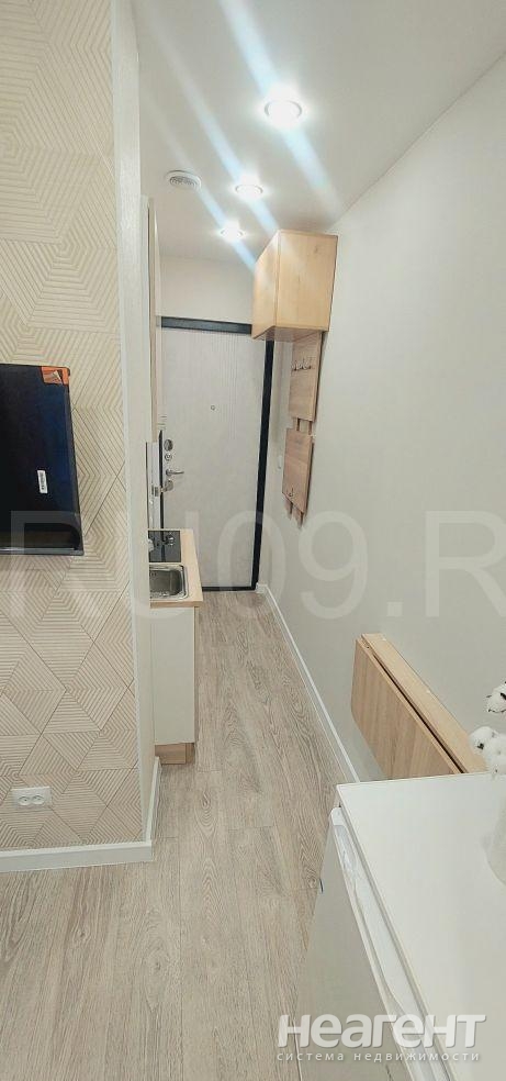 Продается 1-комнатная квартира, 12 м²