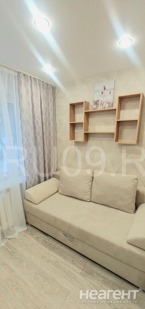 Продается 1-комнатная квартира, 12 м²