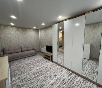 Продается 1-комнатная квартира, 30 м²