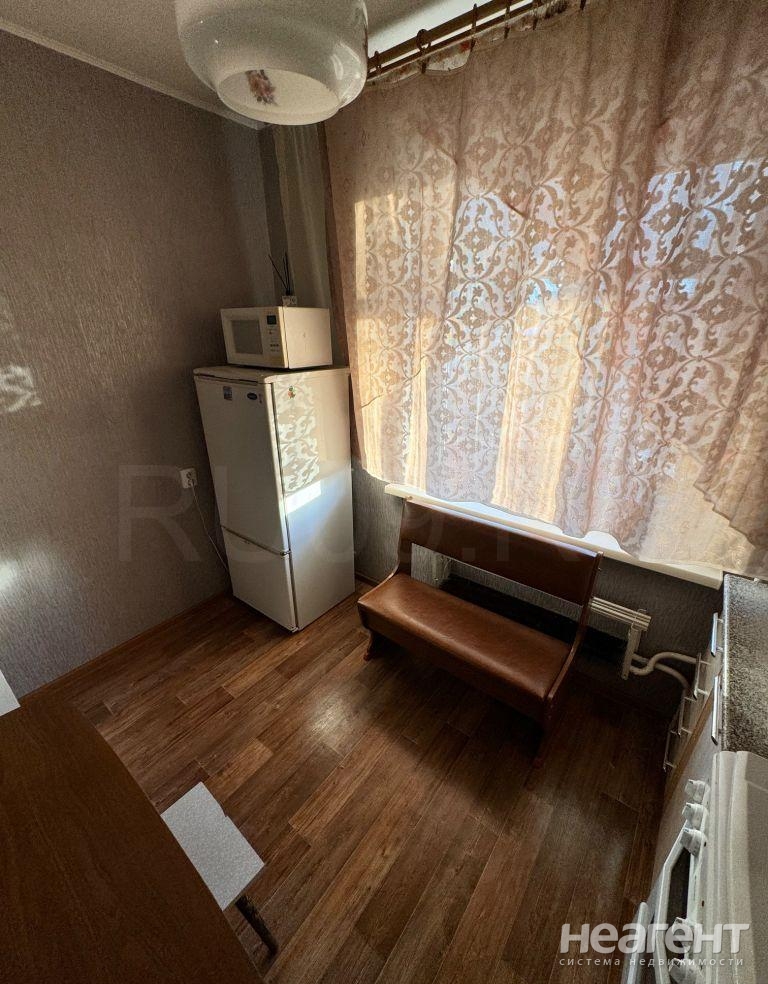 Продается 1-комнатная квартира, 36 м²