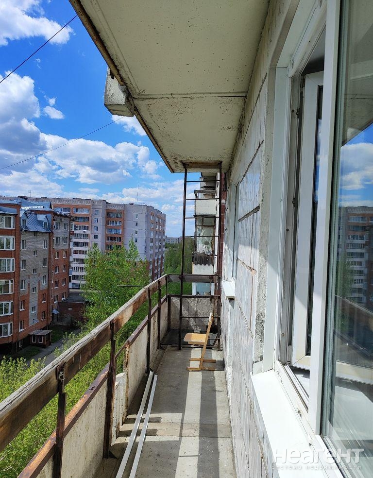 Продается 1-комнатная квартира, 35 м²