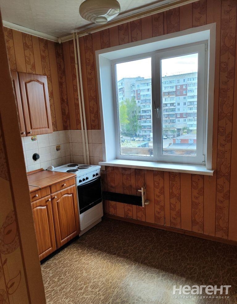 Продается 1-комнатная квартира, 35 м²