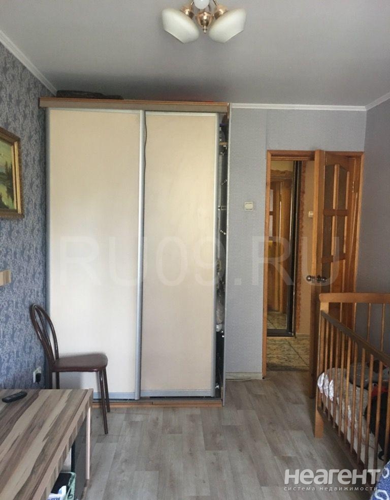 Продается Многокомнатная квартира, 76 м²