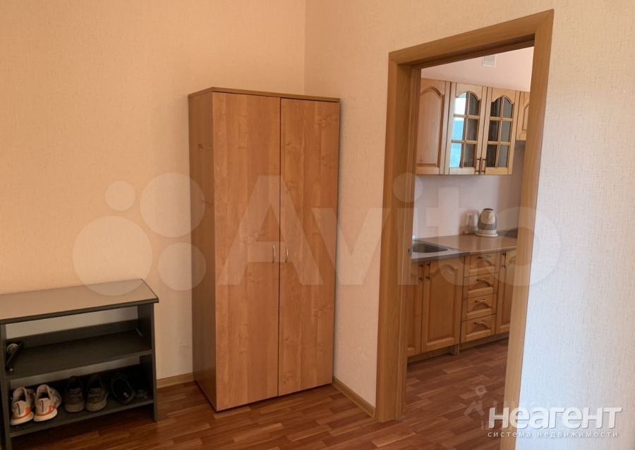 Продается 1-комнатная квартира, 33 м²