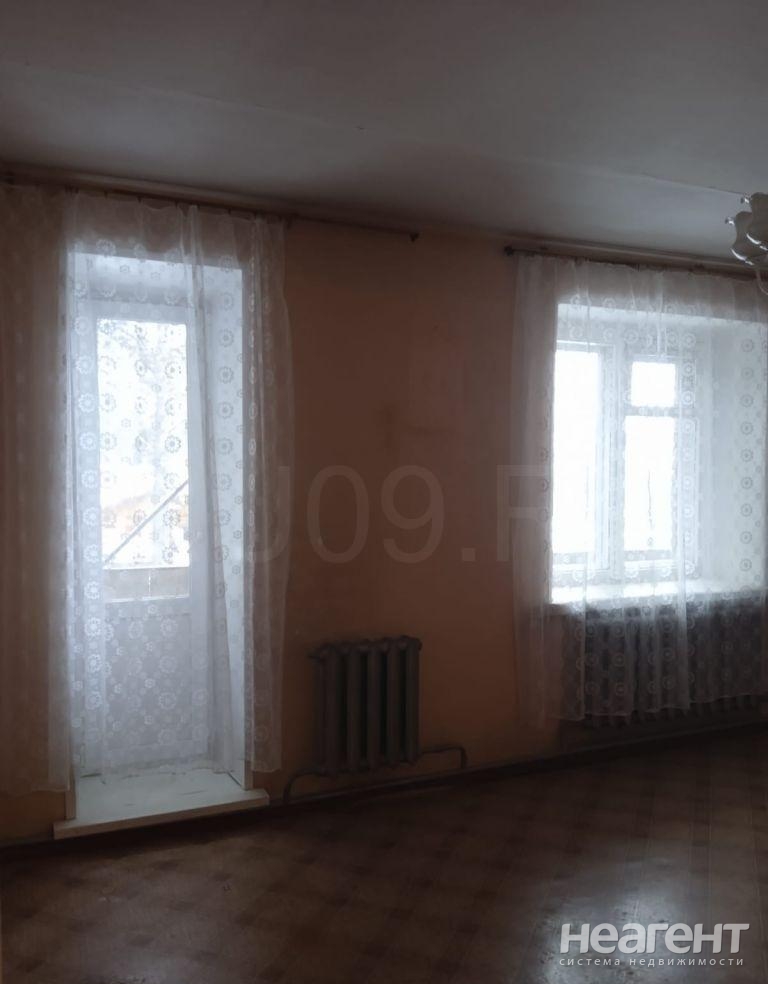 Продается 3-х комнатная квартира, 64 м²