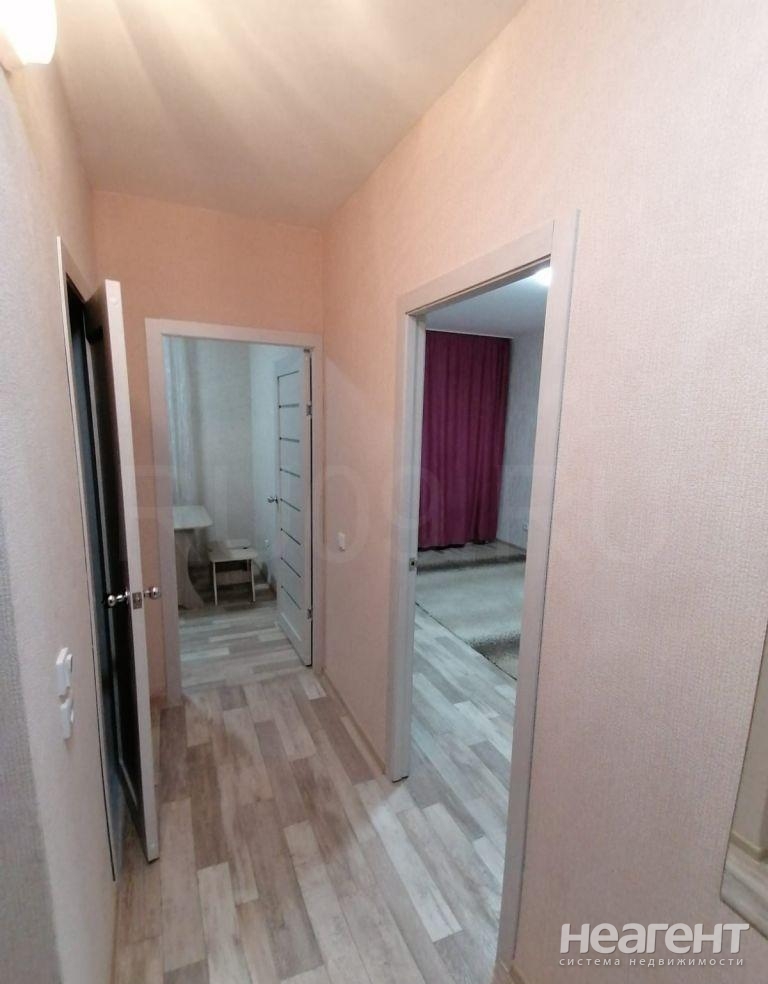 Сдается 1-комнатная квартира, 40 м²