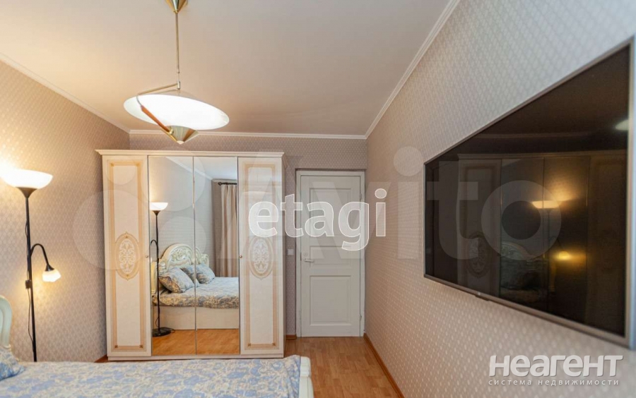 Продается 3-х комнатная квартира, 64 м²