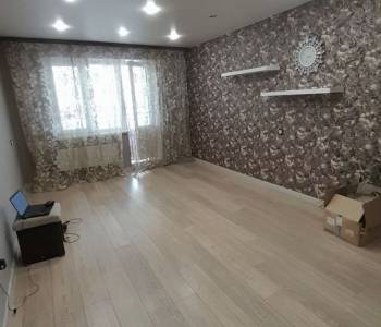 Сдается Многокомнатная квартира, 81,6 м²