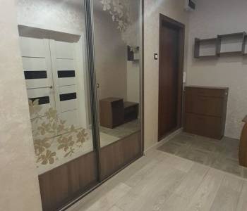 Сдается Многокомнатная квартира, 81,6 м²