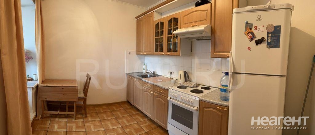 Сдается 2-х комнатная квартира, 74 м²