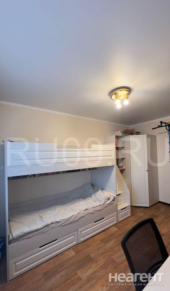 Продается 2-х комнатная квартира, 54 м²