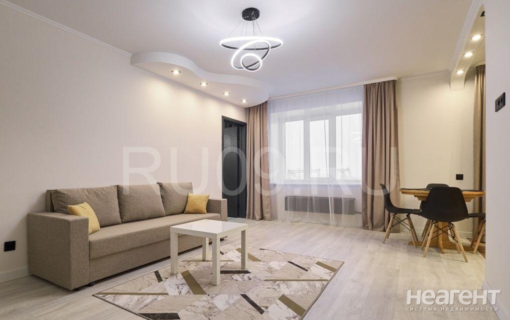 Сдается 2-х комнатная квартира, 56 м²