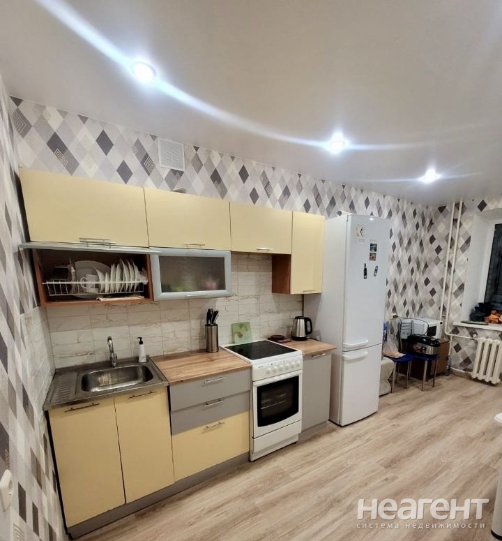 Продается 1-комнатная квартира, 43,7 м²